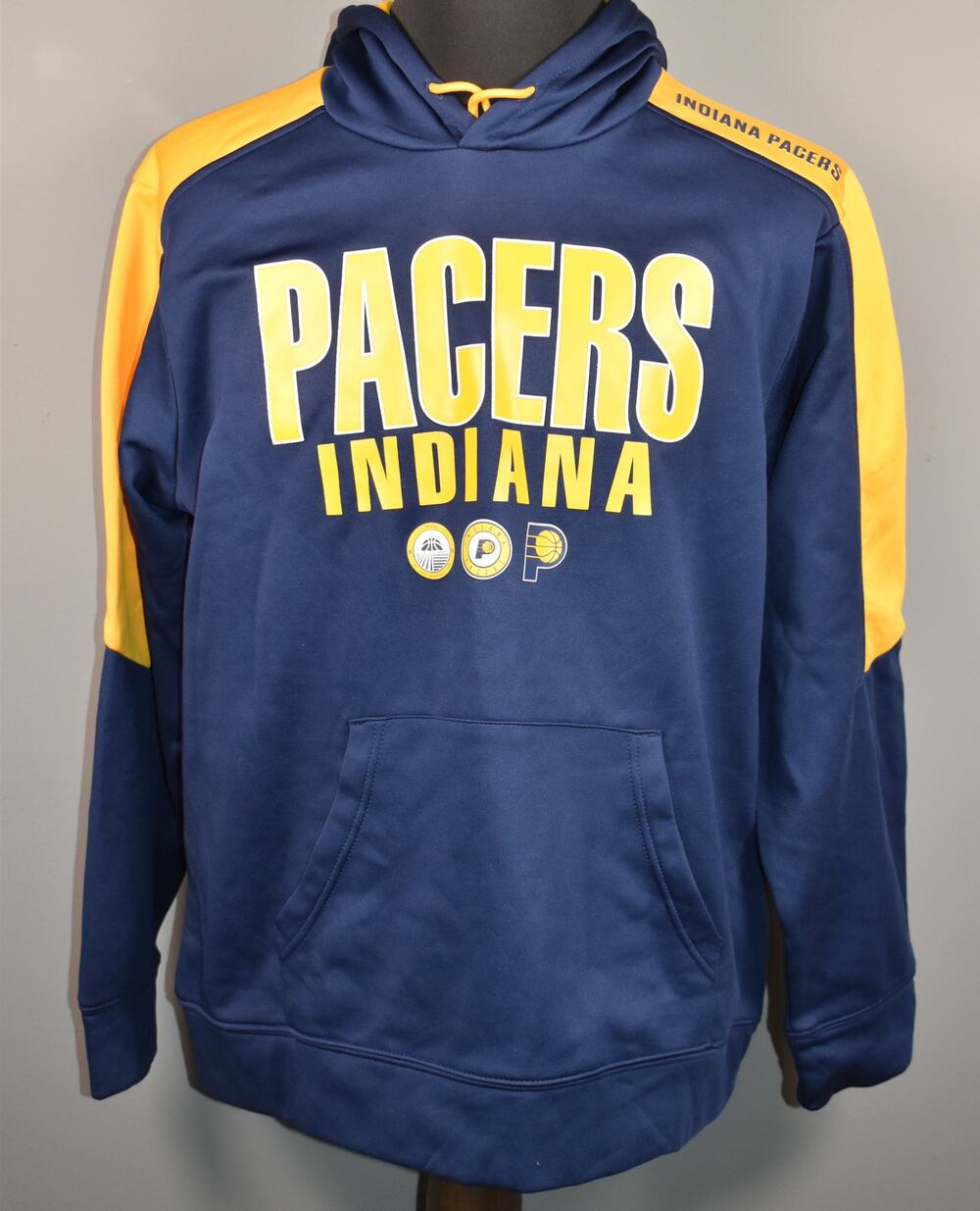 Mens NBA Indiana Pacers Blue Hoodie Brand New with Tags size Large Sweatshirt
